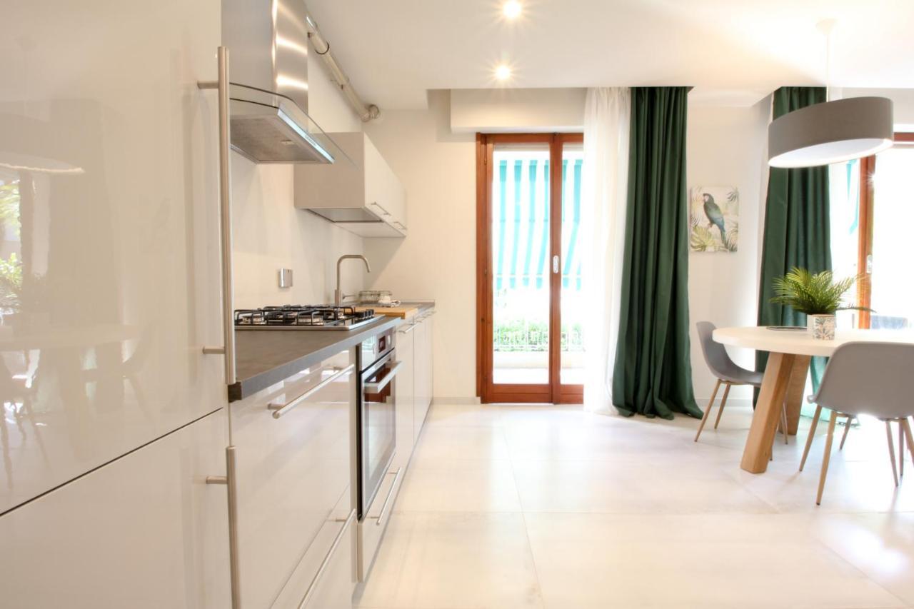 Parrots & Palms Apartamento Bordighera Exterior foto